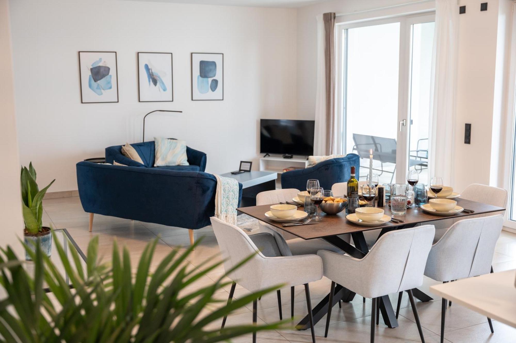 Appartamento Zentral - Fuer 6 - 2X Frei Parken - Terrasse Gießen Esterno foto