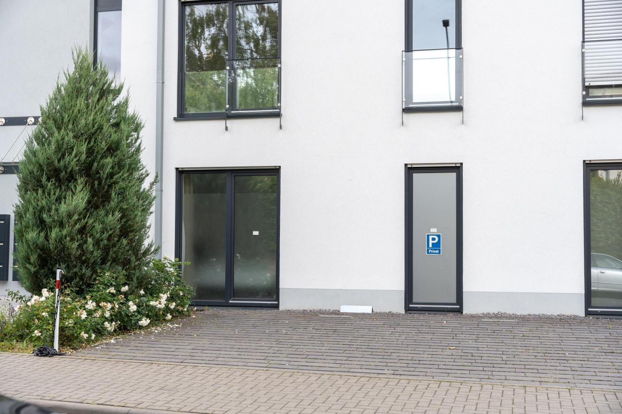 Appartamento Zentral - Fuer 6 - 2X Frei Parken - Terrasse Gießen Esterno foto